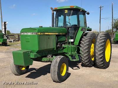 1993 John Deere 4760 Tractor