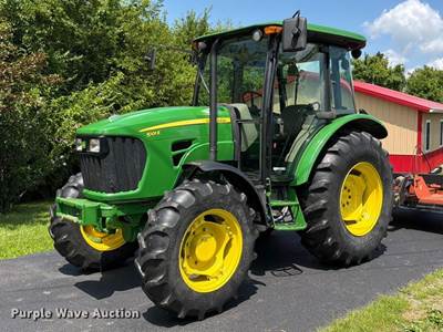 2013 John Deere 5101E Mfwd Tractor