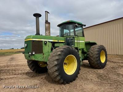 1976 John Deere 8430 4WD Tractor