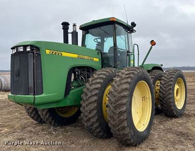 1999 John Deere 9200 4WD Tractor