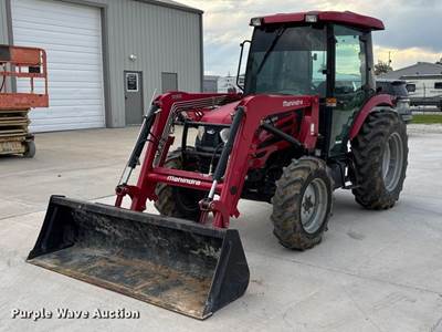 2015 Mahindra 2565 Shuttle Mfwd Tractor