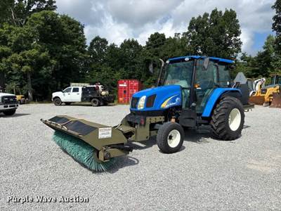 2010 New Holland T5050 Tractor