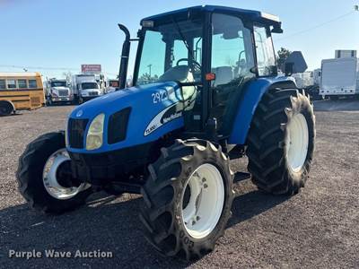 2005 New Holland TL100A Mfwd Tractor