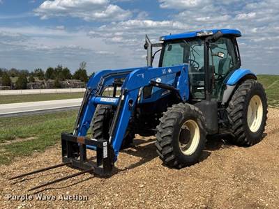 2003 New Holland TS115A Mfwd Tractor