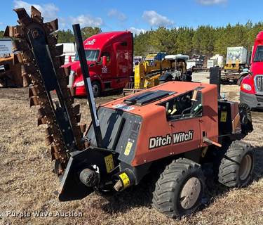 2016 Ditch Witch 410SX Trencher