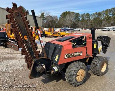 2015 Ditch Witch 410SX Trencher