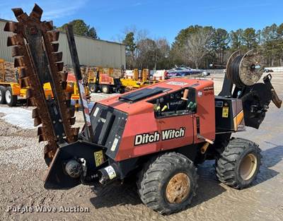 2015 Ditch Witch 410SX Trencher