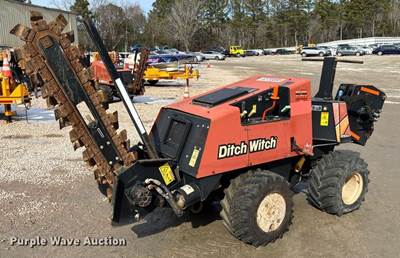 2016 Ditch Witch 410SX Trencher