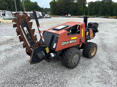 2017 Ditch Witch 410SX Trencher