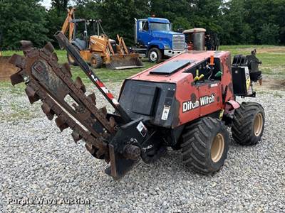 2013 Ditch Witch 410SX Trencher