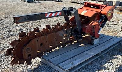 2018 Ditch Witch H810 Trencher