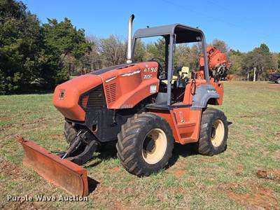 2004 Ditch Witch RT90 Vibratory Cable Plow