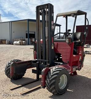 2015 Moffett M5501 Forklift