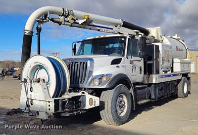 2009 International 7400 Hydrovac Truck
