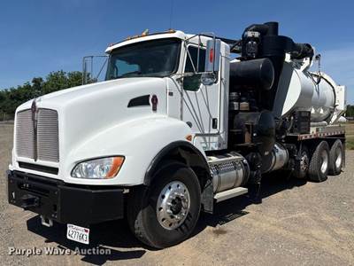 2019 Kenworth T400 Hydrovac Truck
