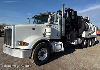 2013 Peterbilt 367 Vacuum Truck