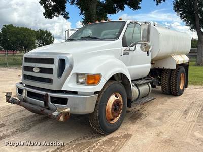 2013 Ford F750 Water Truck