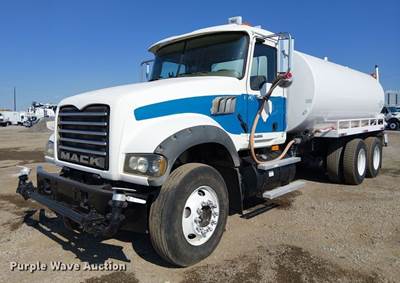 2007 Mack CTP713 Water Truck
