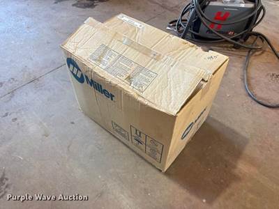 Miller Millermatic 211 Welder