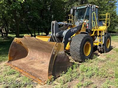 2010 John Deere 724K Wheel Loader