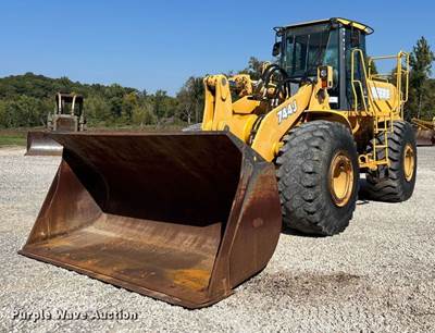 2003 John Deere 744J Wheel Loader