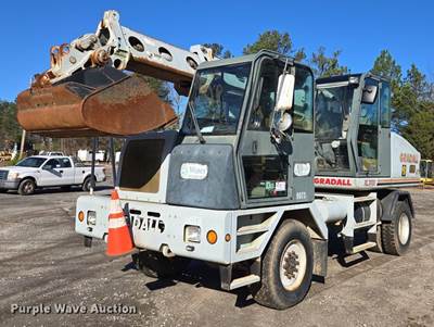 2003 Gradall XL3100 Wheeled Excavator