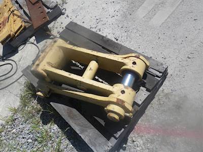 Caterpillar CAT320BL Bucket Cylinder