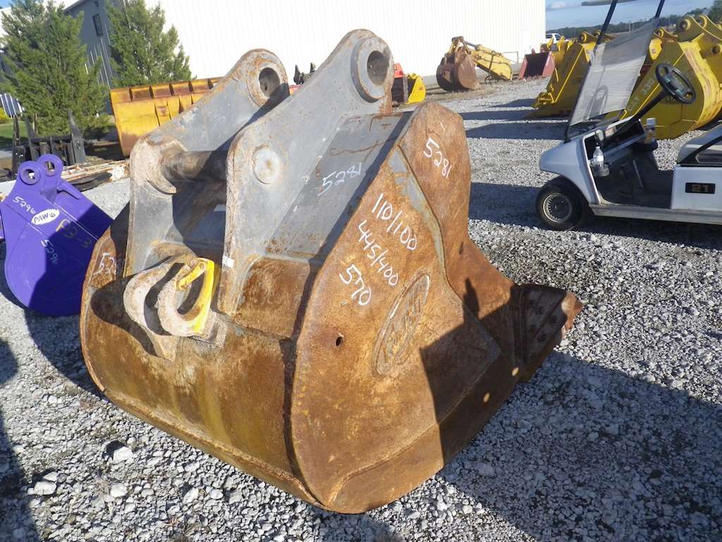 Geith Bucket For Sale Petersburg, VA 5281