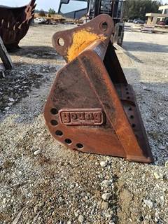 Young Ditching Bucket