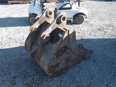 ACCURATE FABRICATING LTD Bucket