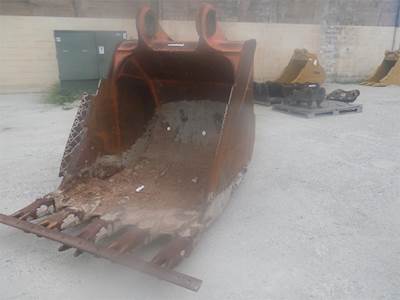 Accurate Fabricating Bucket