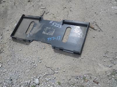 Skid Steer Bracket To Fit Most Skid Steers Bobcat/ Cat/Deere/Komatsu/Gehl/Case