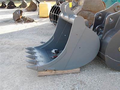 ADCO HD2144 V Rock Bucket