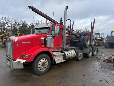 2011 Kenworth T800 Logging Truck