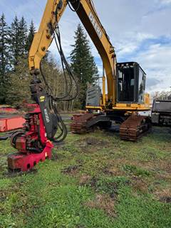 John Deere 2054 Logging Processor