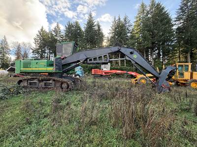 2013 John Deere 2454D - Waratah HTH622B Processor