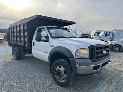 Ford F-450 Dump Truck - Automatic