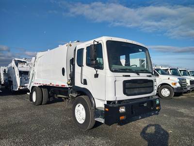 Autocar Xpert Garbage Truck - Cummins, 225HP, Automatic