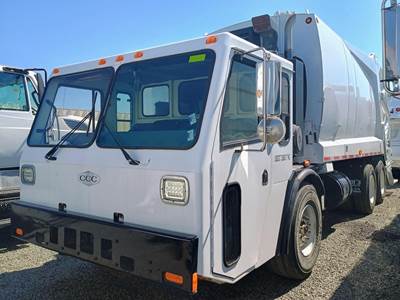 Crane Carrier (CCC) LE8500 Side Load Garbage Truck