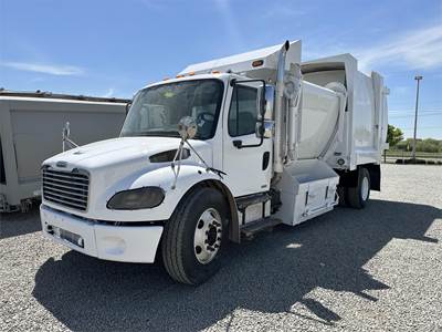 Freightliner M2 106 Single Axle Garbage Truck - Mercedes-Benz, Automatic