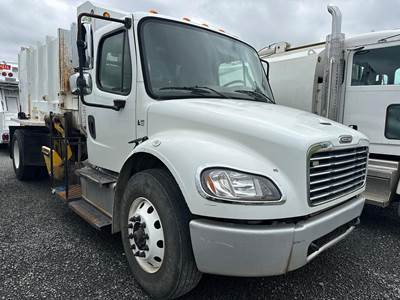 Freightliner M2 106 Garbage Truck - Cummins, Automatic