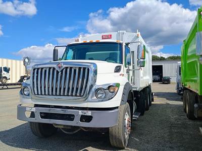 International WorkStar 7600 Side Load Garbage Truck - MAXXFORCE 11