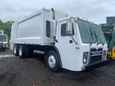 Mack LEU613 Garbage Truck - MP7, AMT