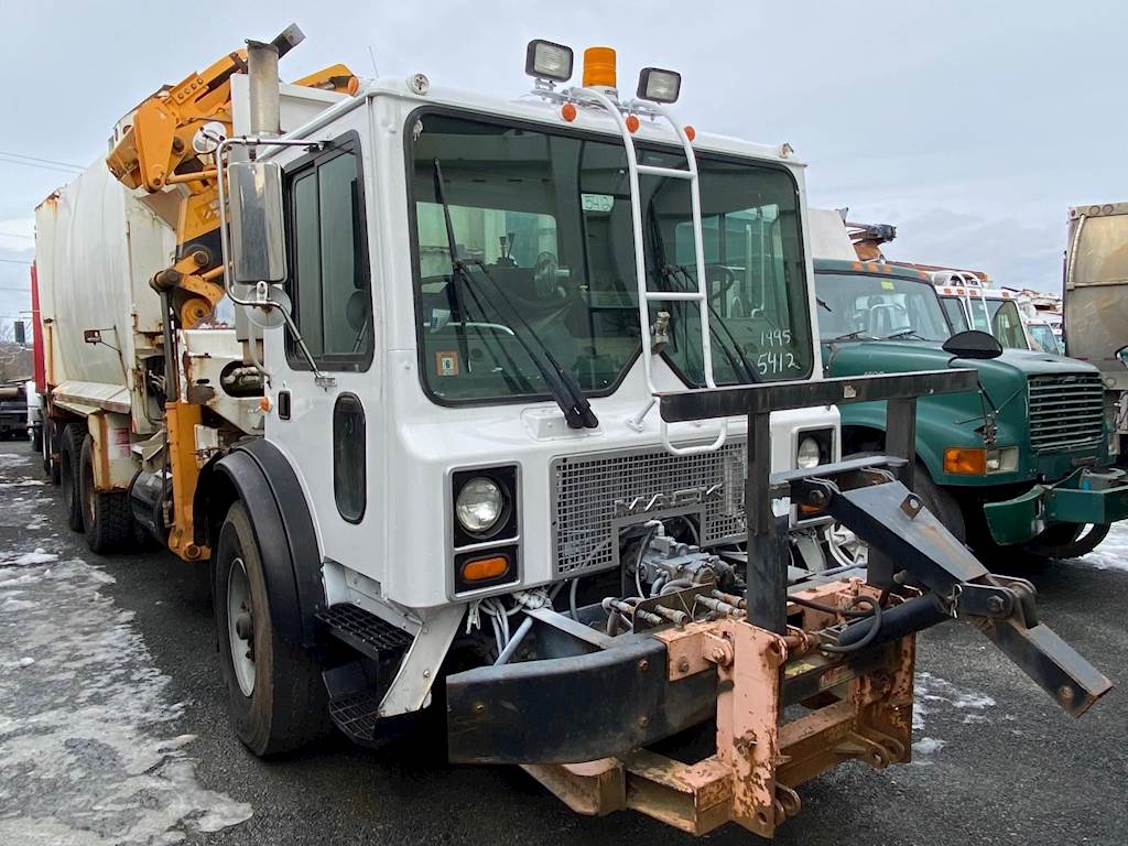 1996 Mack MR688S Garbage Truck E6, 300HP, Automatic For Sale, 198,000