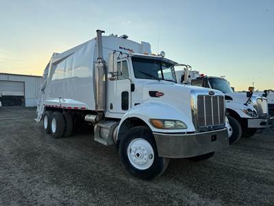 Peterbilt 340 Side Load Garbage Truck - Paccar, Automatic