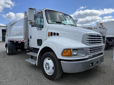 Sterling Acterra Garbage Truck - Mercedes-Benz