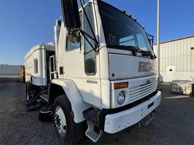 Sterling SC8000 Sweeper Truck