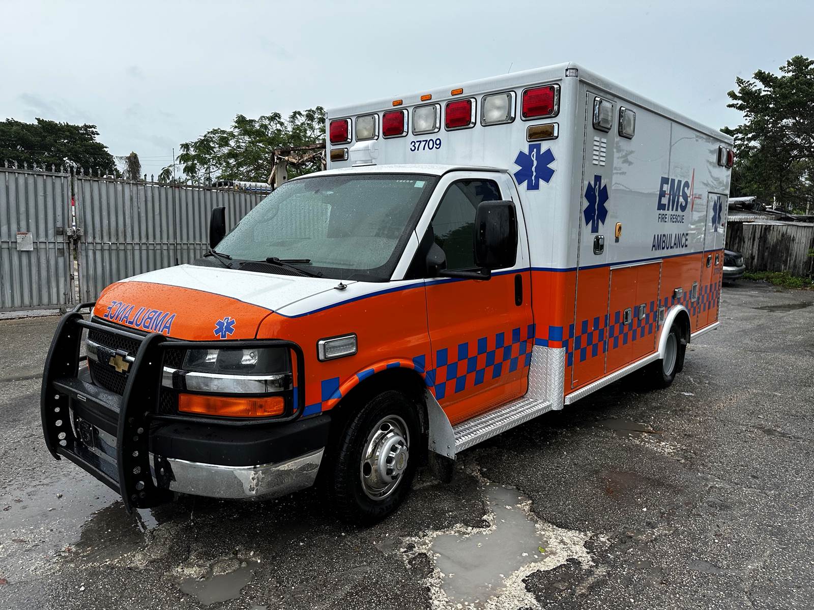 2015 Chevrolet Express AEV Ambulance Emergency Vehicles For Sale