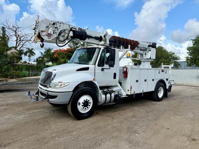 2016 International 4300 Altec DM47B-TR Digger Derrick Bucket Utility Truck