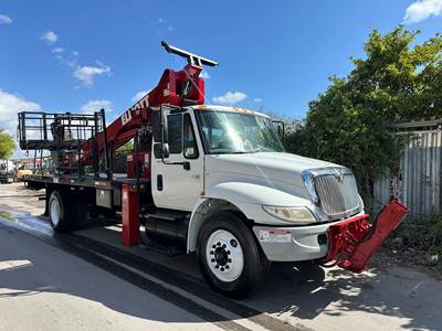 2007 International 4300 Elliott H60F MHUS HiReach Flatbed Truck